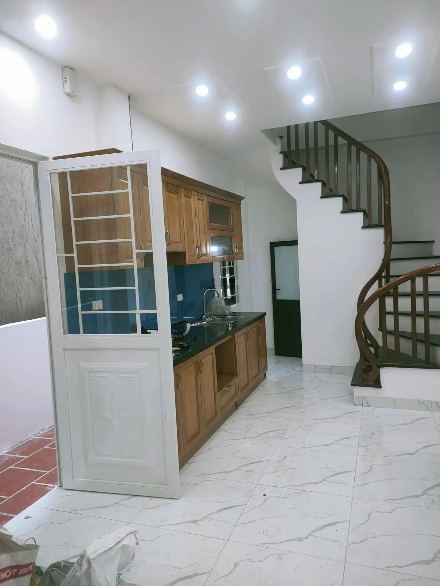 Chính chủ bán nhà 5 tầng thang máy, ô tô tại Văn Quán, Hà Đông. Giá 6,15 tỷ. Lh 0353 131 ***