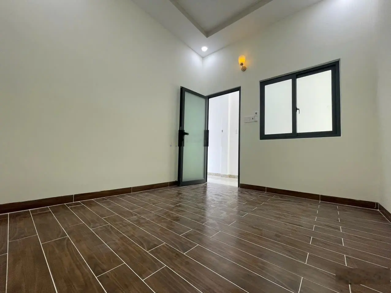 Bán nhà mới hoàn thiện gần Lan Vương, 5,1x20m, 2 PN, thổ cư 70m2 đã có số nhà 0919 968 ***
