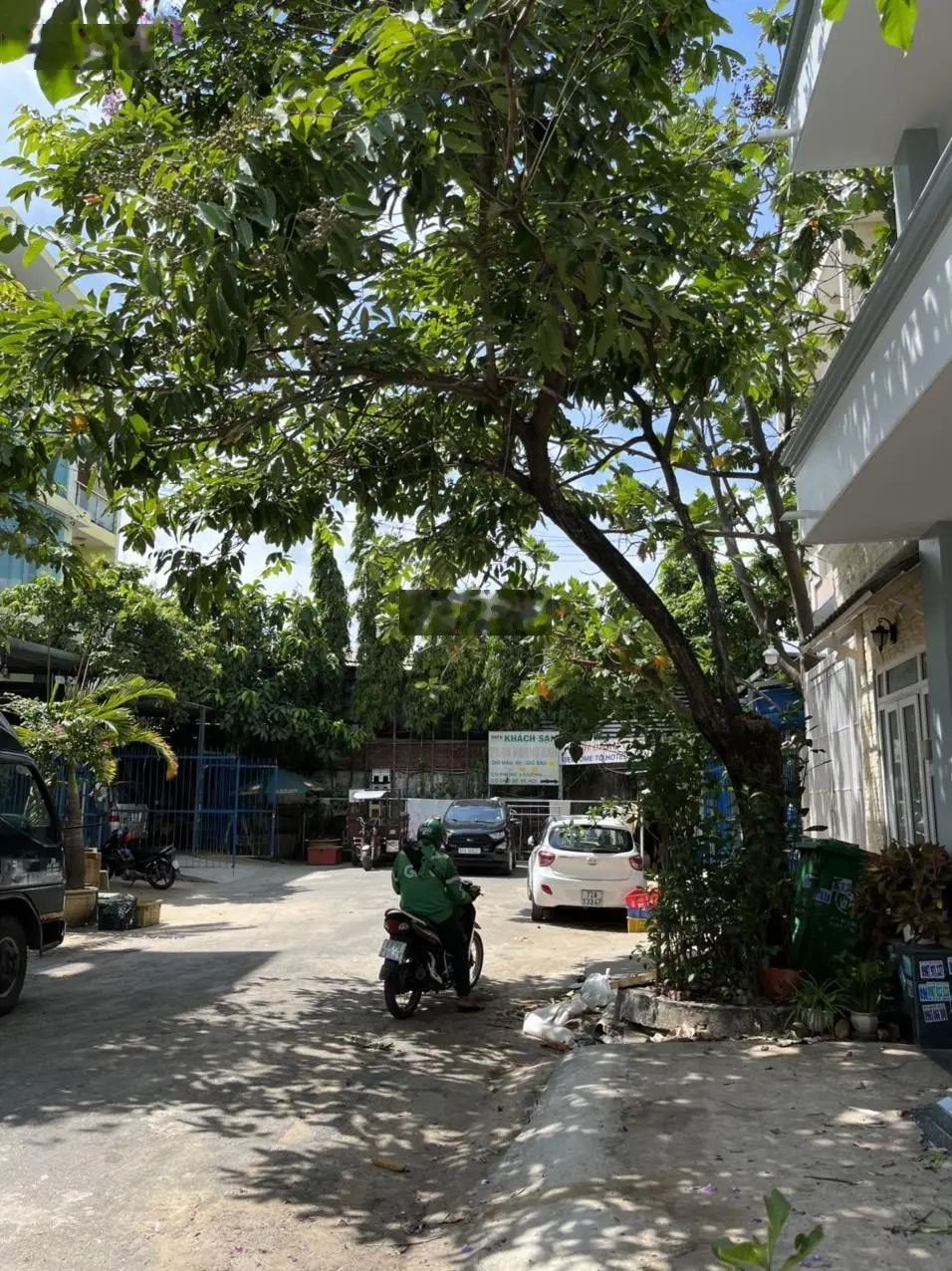 Nhà khu nội bộ sau Chợ Nông Sản Thủ Đức, sổ hồng 74m2 cần bán gấp