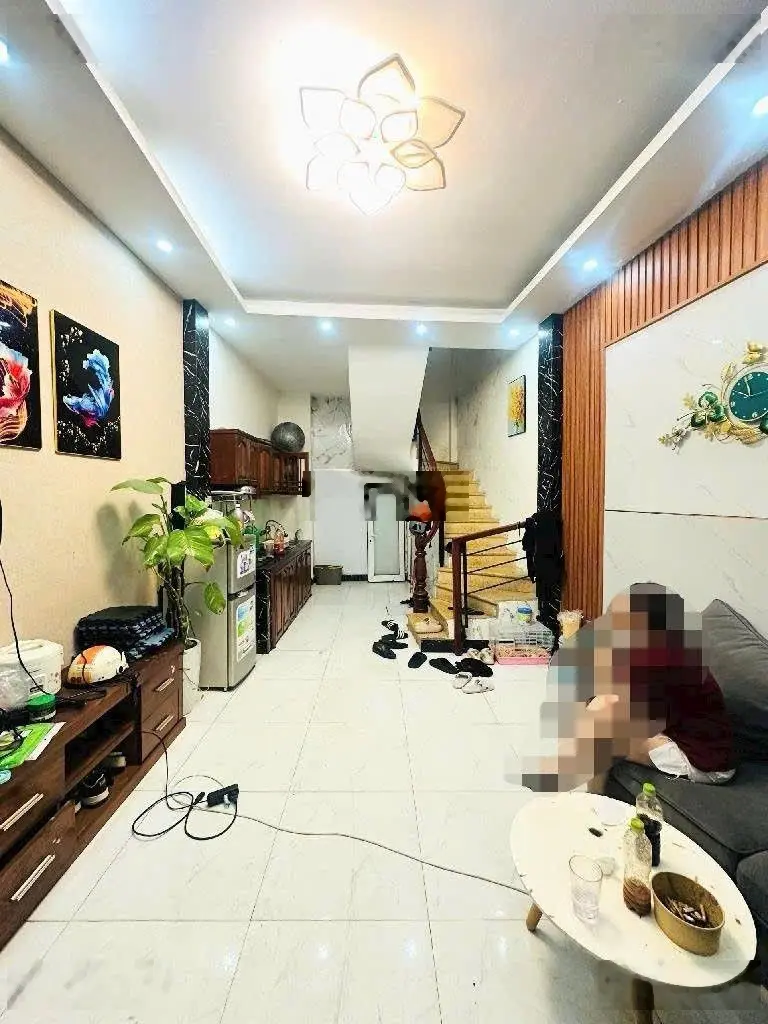 Bán nhà Vĩnh Hưng 31m 4 tầng 4.18 tỷ 2 nhà ra ngõ oto tránh