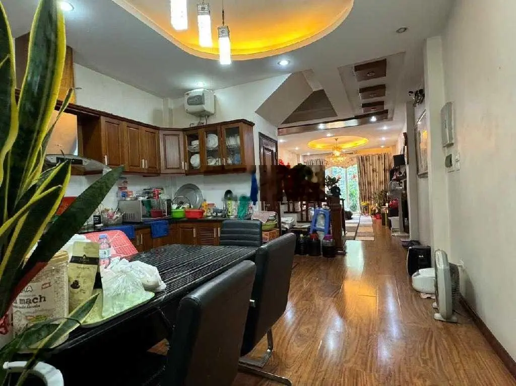 Bán nhà mặt phố Mỗ Lao - vỉa hè 8m - kinh doanh mọi loại hình - nở hậu - 60m2 x 5 tầng - giảm 1 tỷ