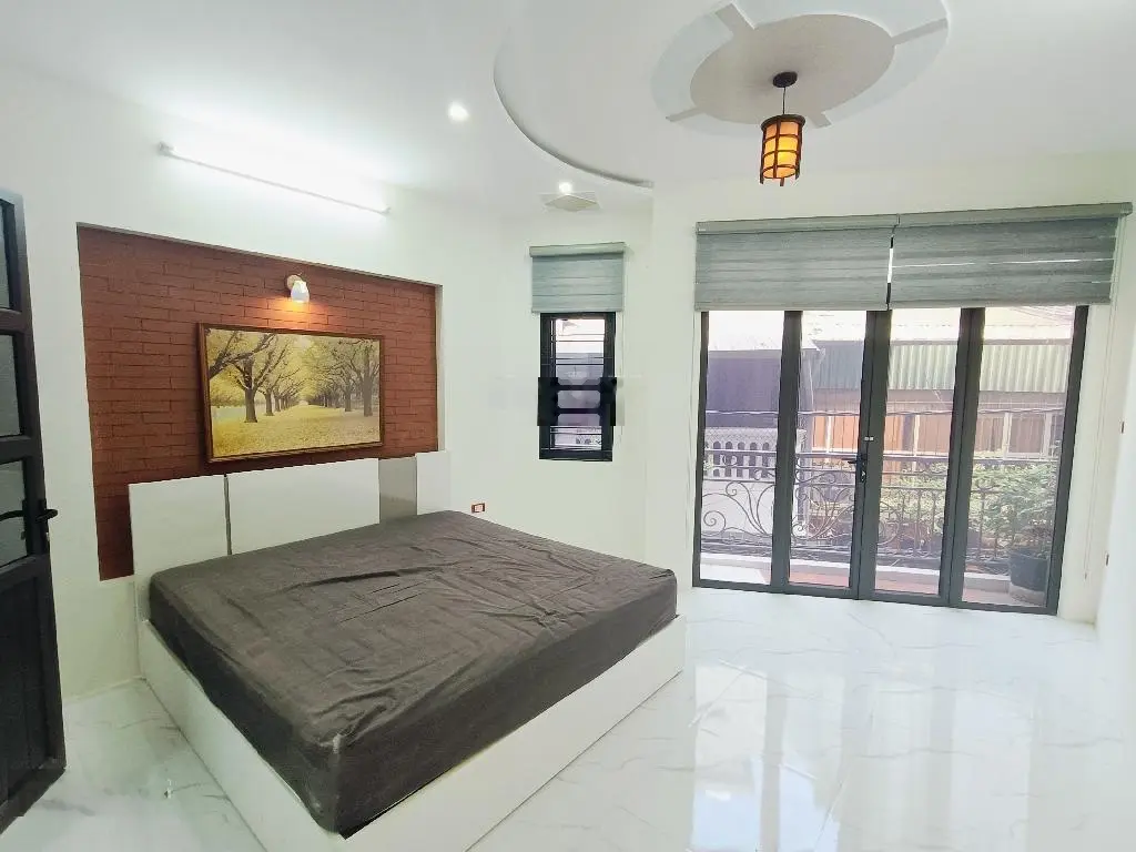 Bán nhà phố vip Yên Lạc, ngõ ô tô, thông 2 đầu, vị trí siêu đắc địa, kinh doanh đỉnh, giá hợp lý