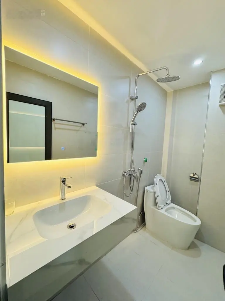 Nhà siêu hiếm, Ngọc Khánh, Ba Đình 38m2 x 4tầng, ngõ to rộng KD, lô góc 2thoáng, giá 8, x tỷ