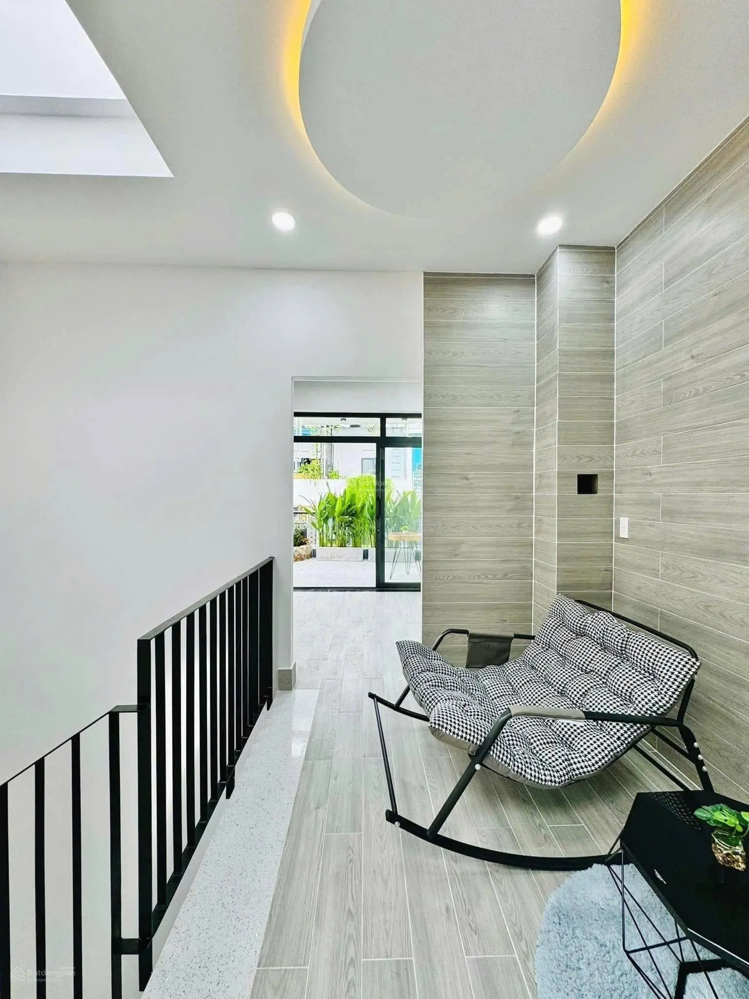 Bán nhà hẻm 1/ 5m ngay Đường Số 20, Thủ Đức. Giá: 2 Tỷ 380 / 60m2. Sổ riêng. Gọi ngay: 0523564656