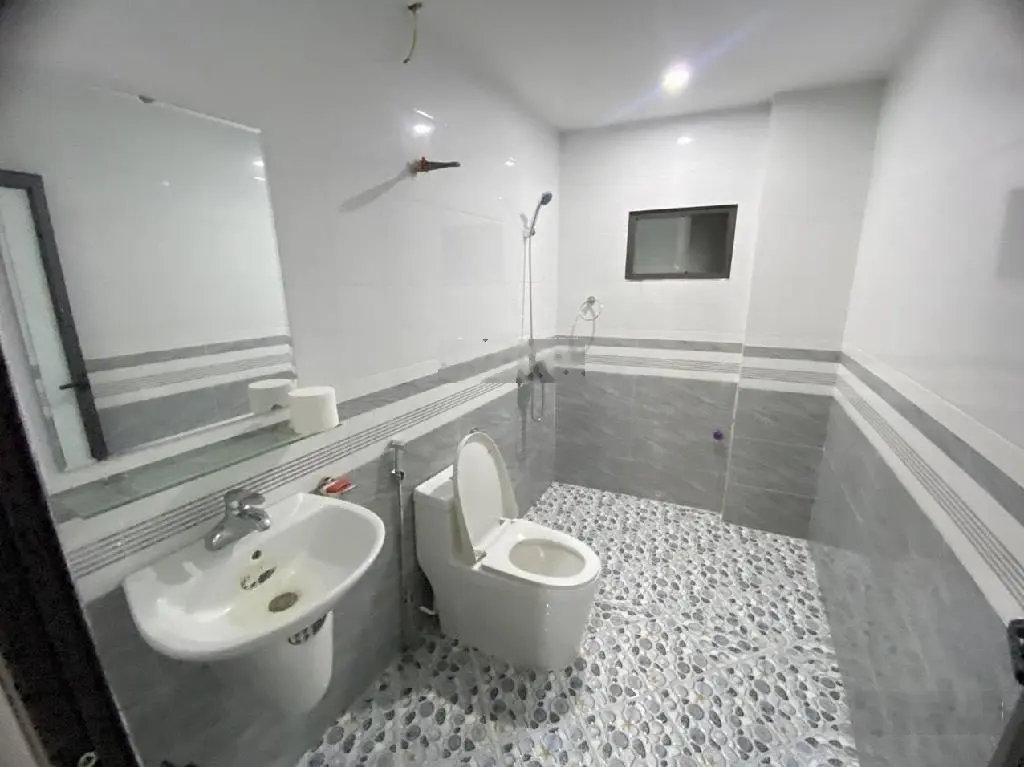 Bán nhà Linh Đàm - 32m x 5T x 5,1 tỷ - Mới đẹp, Ở ngay - Ngõ nông, 40m ra mặt phố - An sinh đỉnh