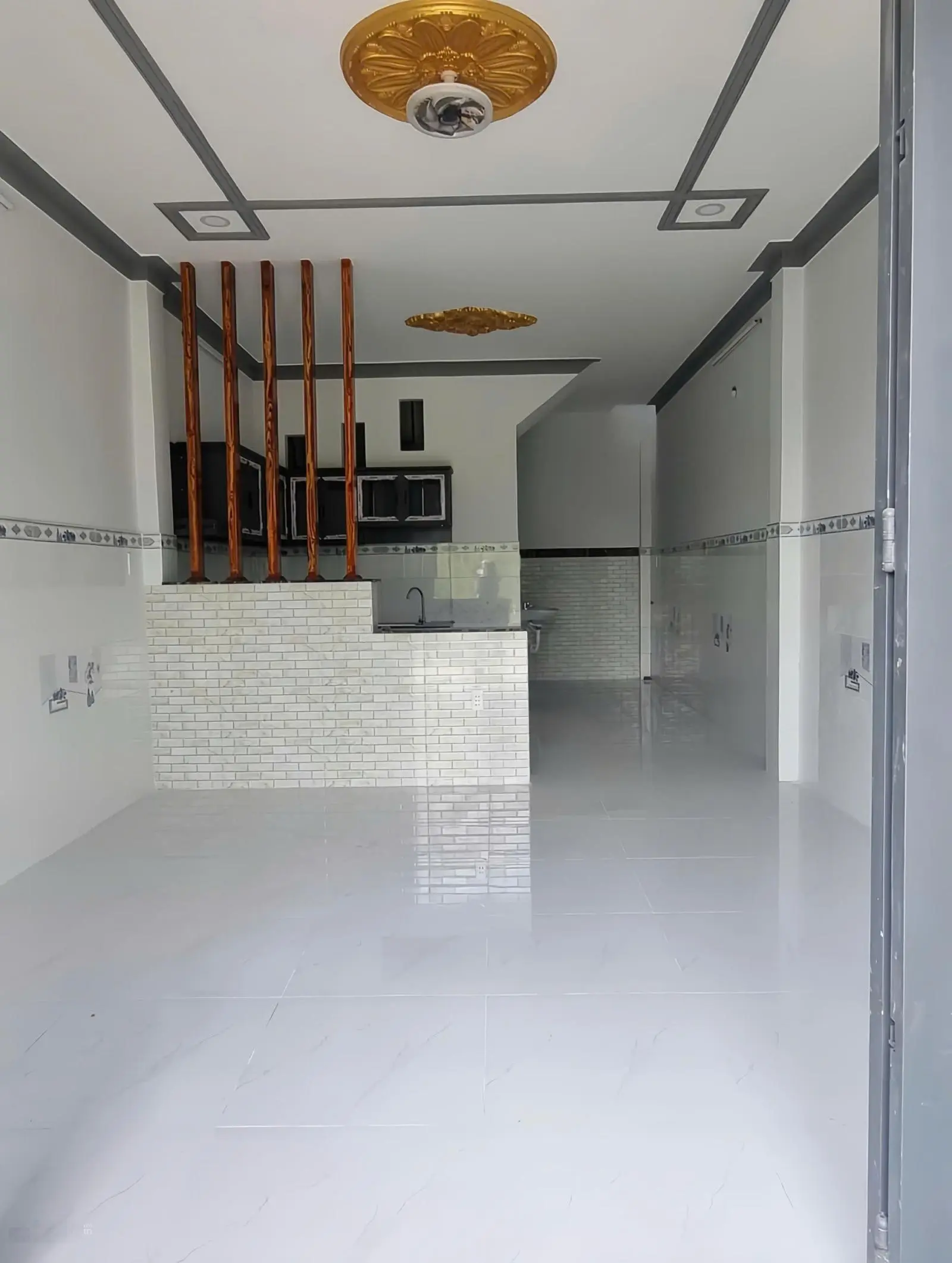 Chủ cần bán nhanh căn nhà DT 80m2 - Bình Chánh chuyển về quê sinh sống
