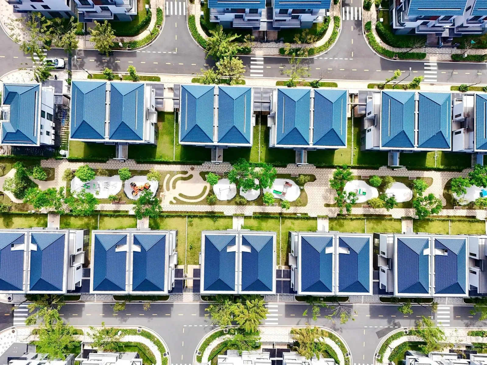 Bán biệt thự mặt hồ 10x20m, Khu compound ID Juntion Long Thành hàng hiếm, vị trí ngay mặt hồ