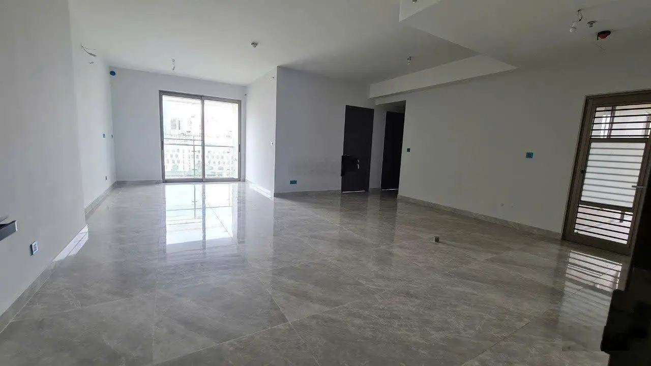 Bán ngay căn góc 3PN, 127m2, view trực diện sông, view thoáng đẹp, ô xe hơi tầng hầm.Giá tốt all in