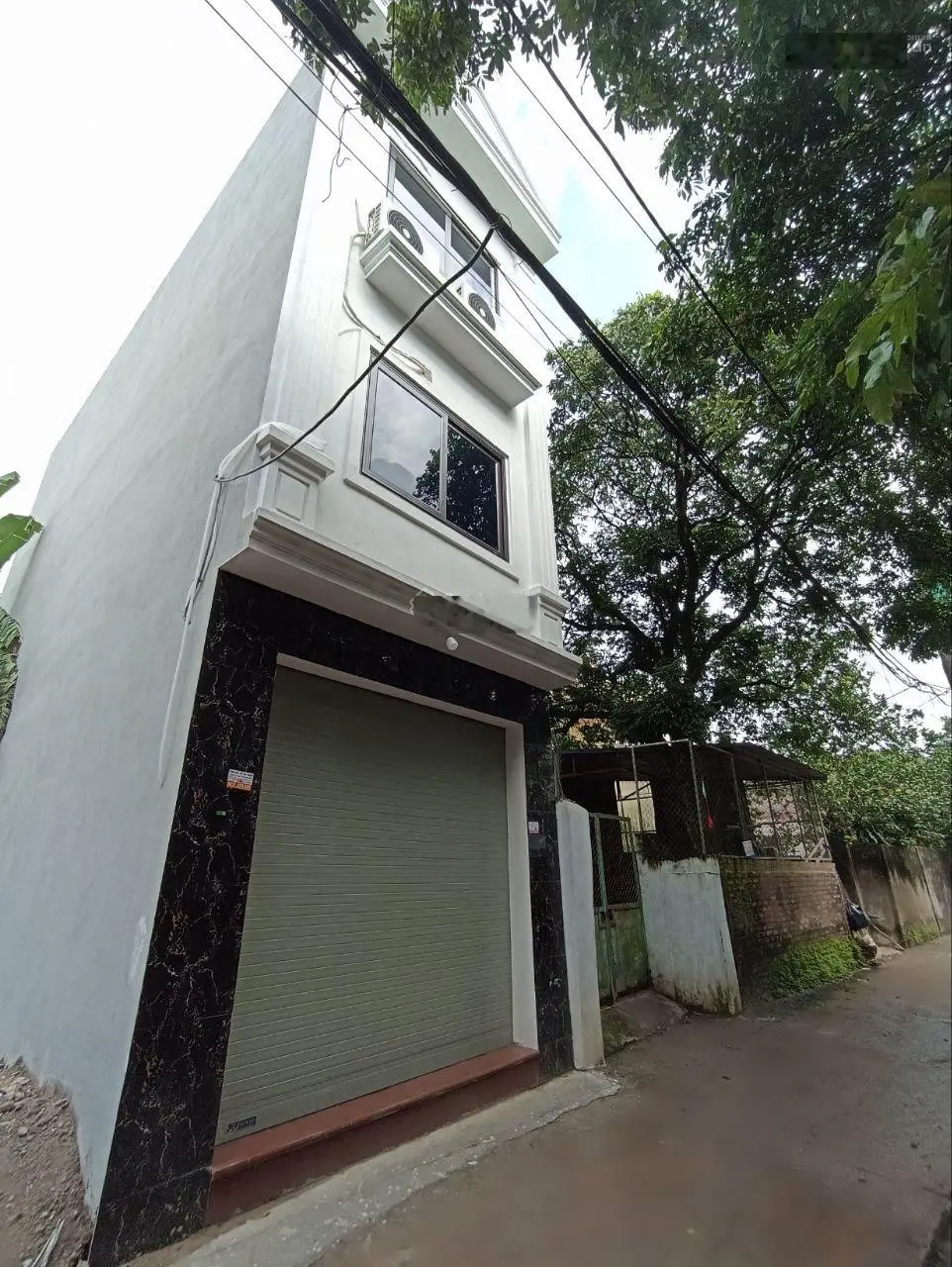 Bán nhà đơn lập 45m2x3T, ôtô đỗ, gần cầu Đông la, 7 phút ra Penika