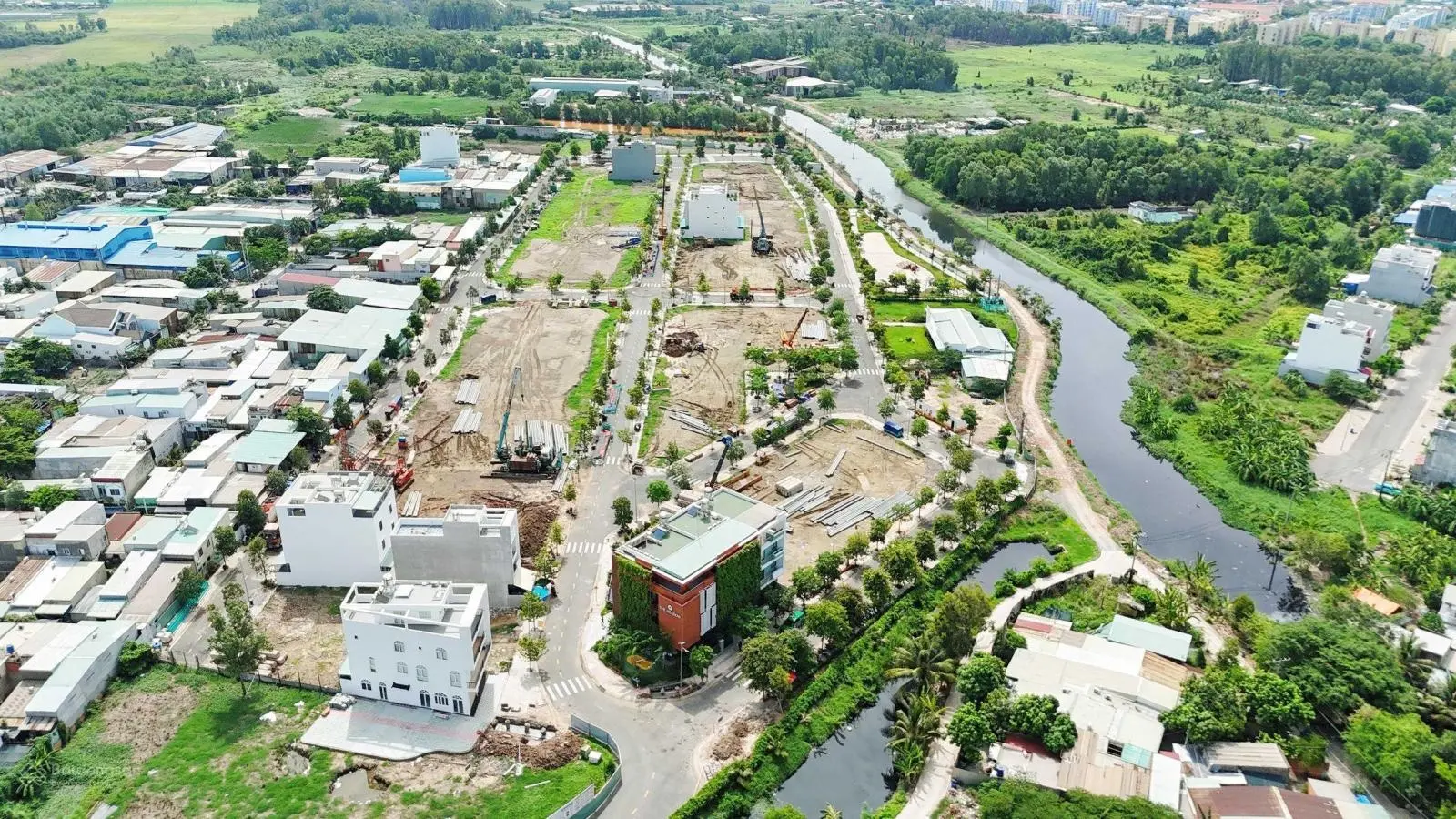 Bán nhà phố liền thổ - Villa The Meadow - Giá gốc CĐT Malaysia 0931 793 ***