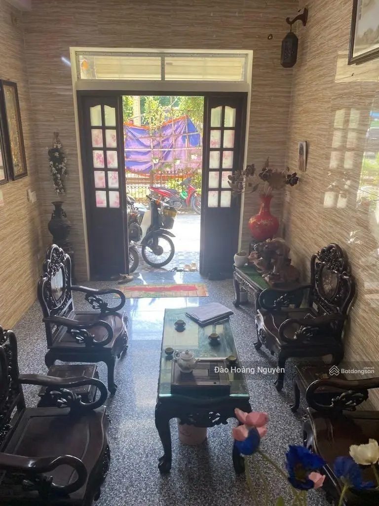 Hơn 2 tỷ, Liên Ninh, Thanh Trì, nhà đẹp, ở ngay, ô tô đỗ cửa, 4 tầng, 4 PN, LH 0985 686 ***