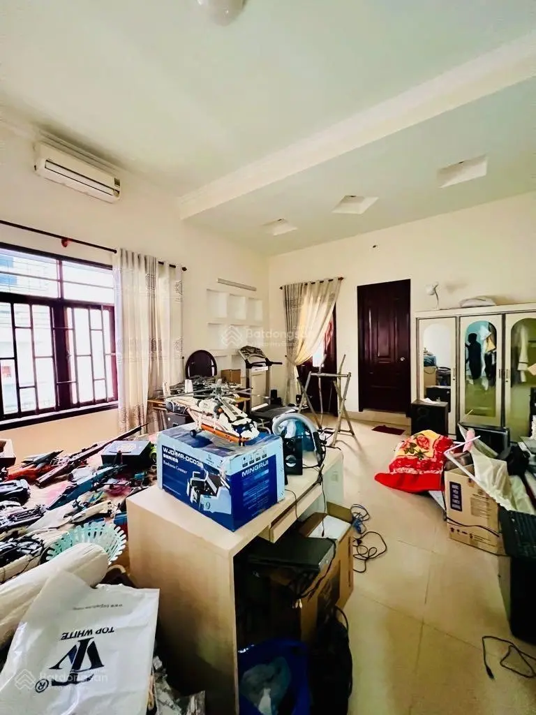 Biệt thự siêu sang - 968m2 - 4 tầng - ngang 18 - Đ. Phạm Thế Hiển phường 7 - quận 8 - giá 38tỷ (TL)