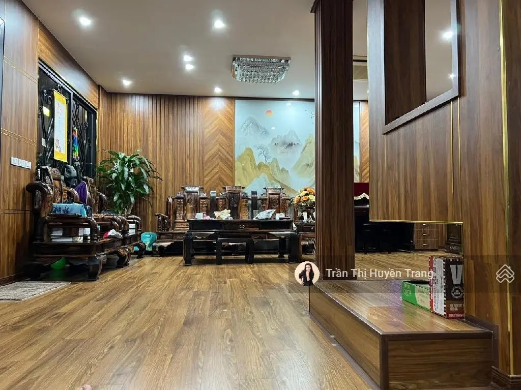 Bán biệt thự sân vườn 200m phố vĩnh phúc, gara ô tô, bể bơi, tiểu cảnh siêu đẹp, 32 tỷ o973355.626