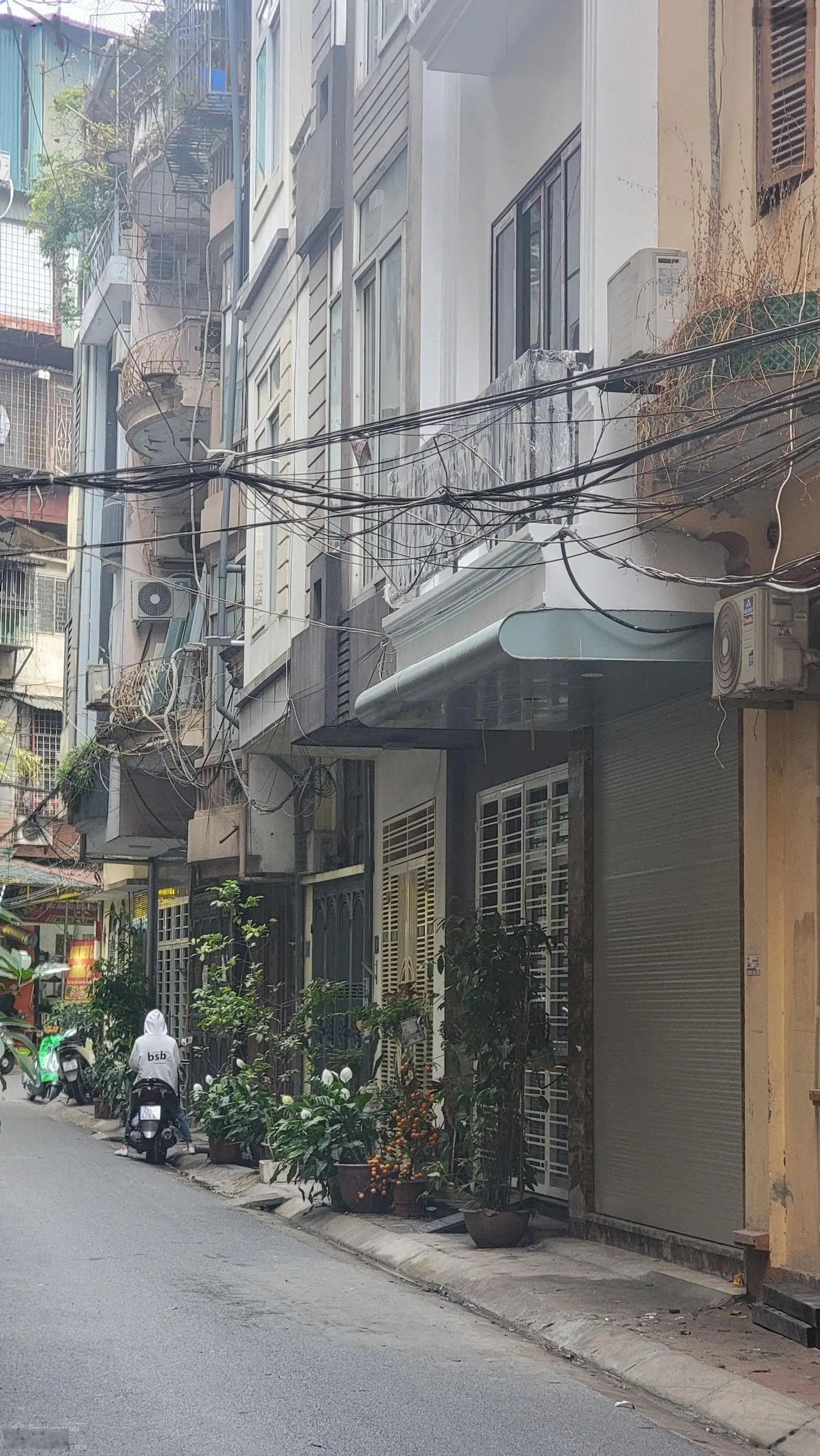 Bán nhà riêng 7 tầng tại Nguyễn Chí Thanh, giá thỏa thuận, 40m2, 7PN, 7WC, giá tốt Hot!