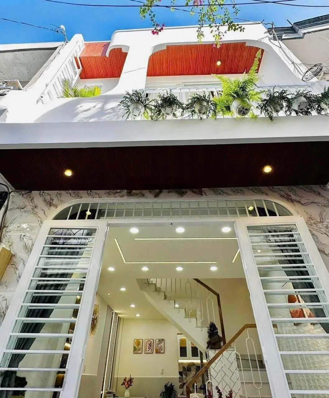 Kẹt tiền chủ bán gấp nhà Vườn Chuối, P.4, Quận 3 - SHR - 1,99 TỶ