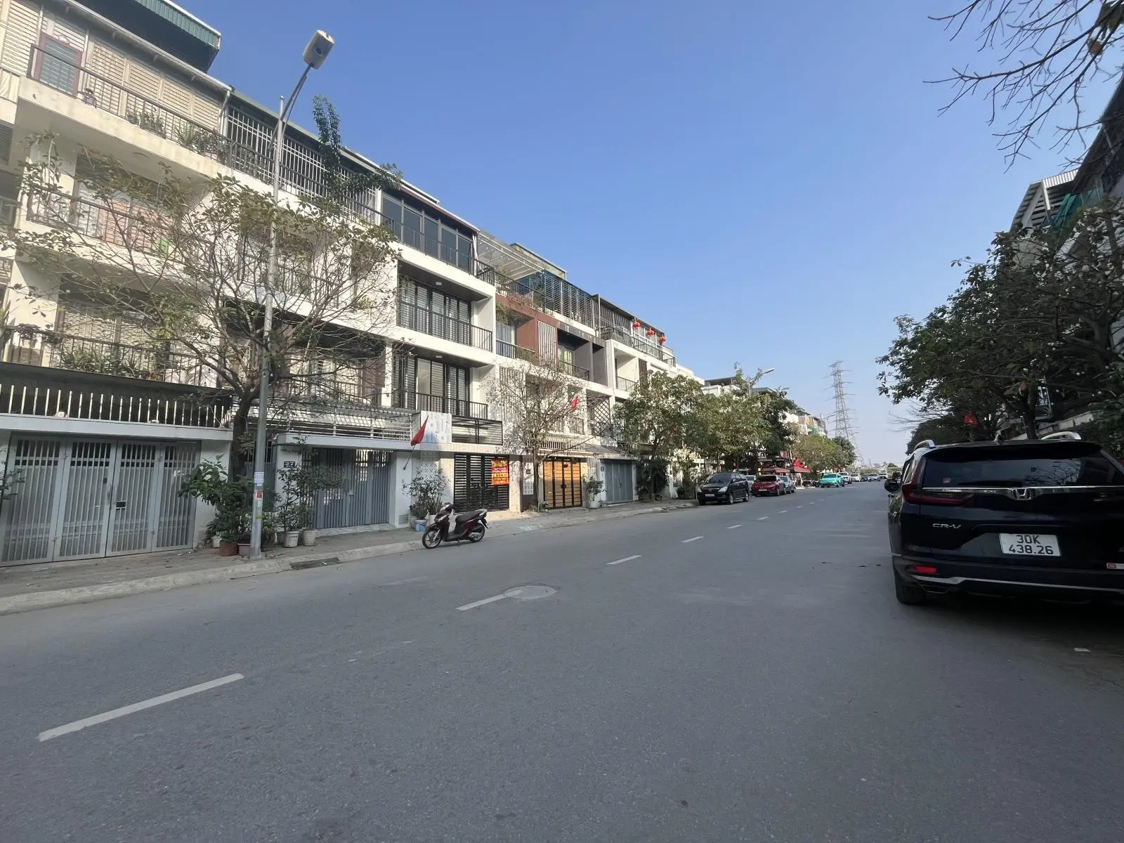 Bán gấp nhà phân lô Ao Sào vị trí đẹp khu vực trung tâm quận hoàng mai diện tích 75m 22 tỷ.