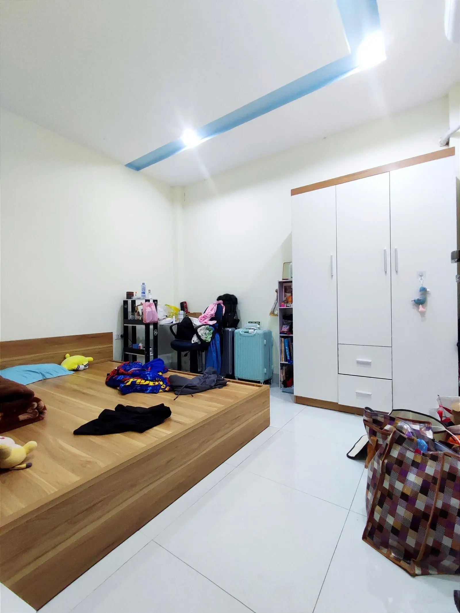 Bán nhà dân xây 4 tầng ô tô cách 10m mỗi tầng 2 phòng ngủ cạnh trường mần non, giá chỉ 3.48 tỷ