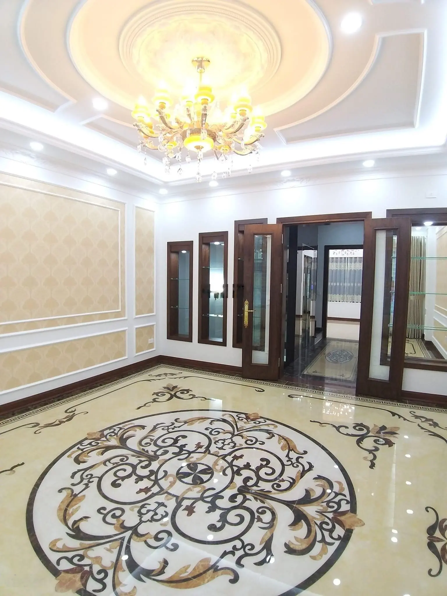 Bán nhà ngõ 1 Phạm Tuấn Tài, Cầu Giấy 80m2, 45 chỗ, cafe, văn phòng, 8 tầng 26 tỷ, 1 nhà ra phố