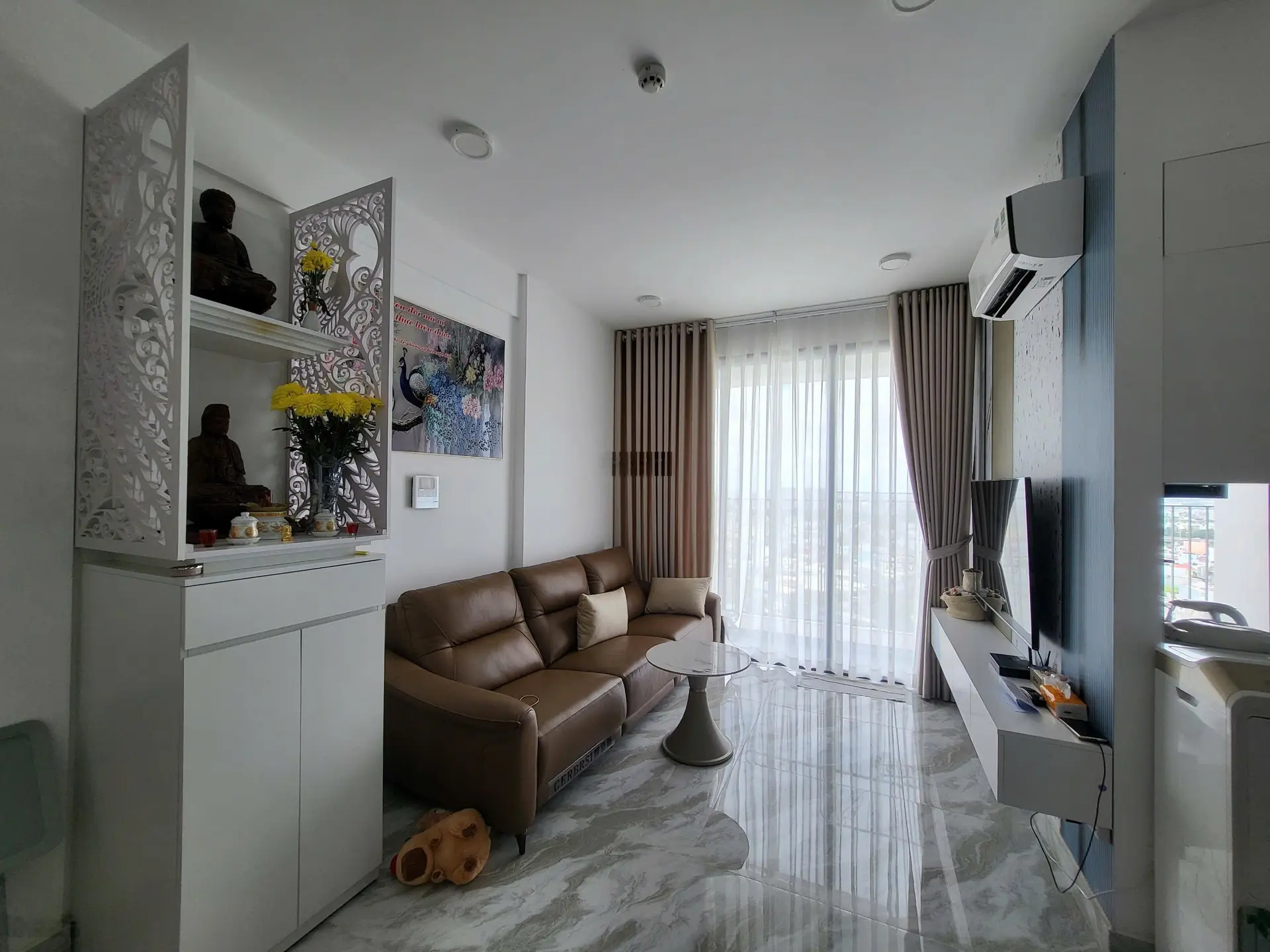Căn góc tầng cao nhất 2PN 2WC diện tích 70m2 mới thiết kế tone trắng nâu, full NT sang trọng