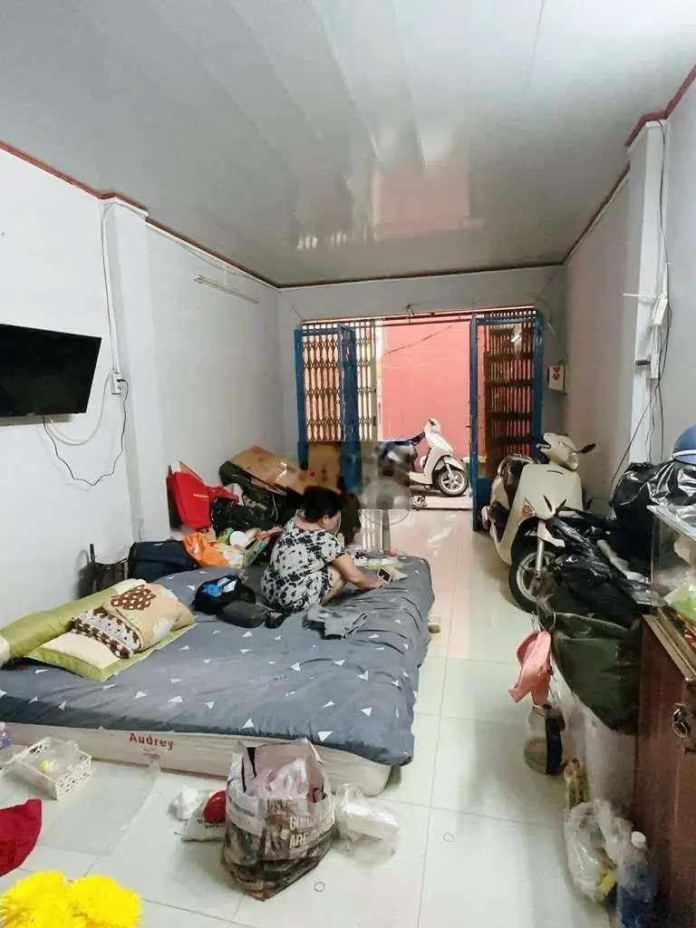 BÁN NHÀ ĐƯỜNG TÔN ĐẢN, 3,3x10m, GẦN CẦU KHÁNH HỘI, QUẬN 4