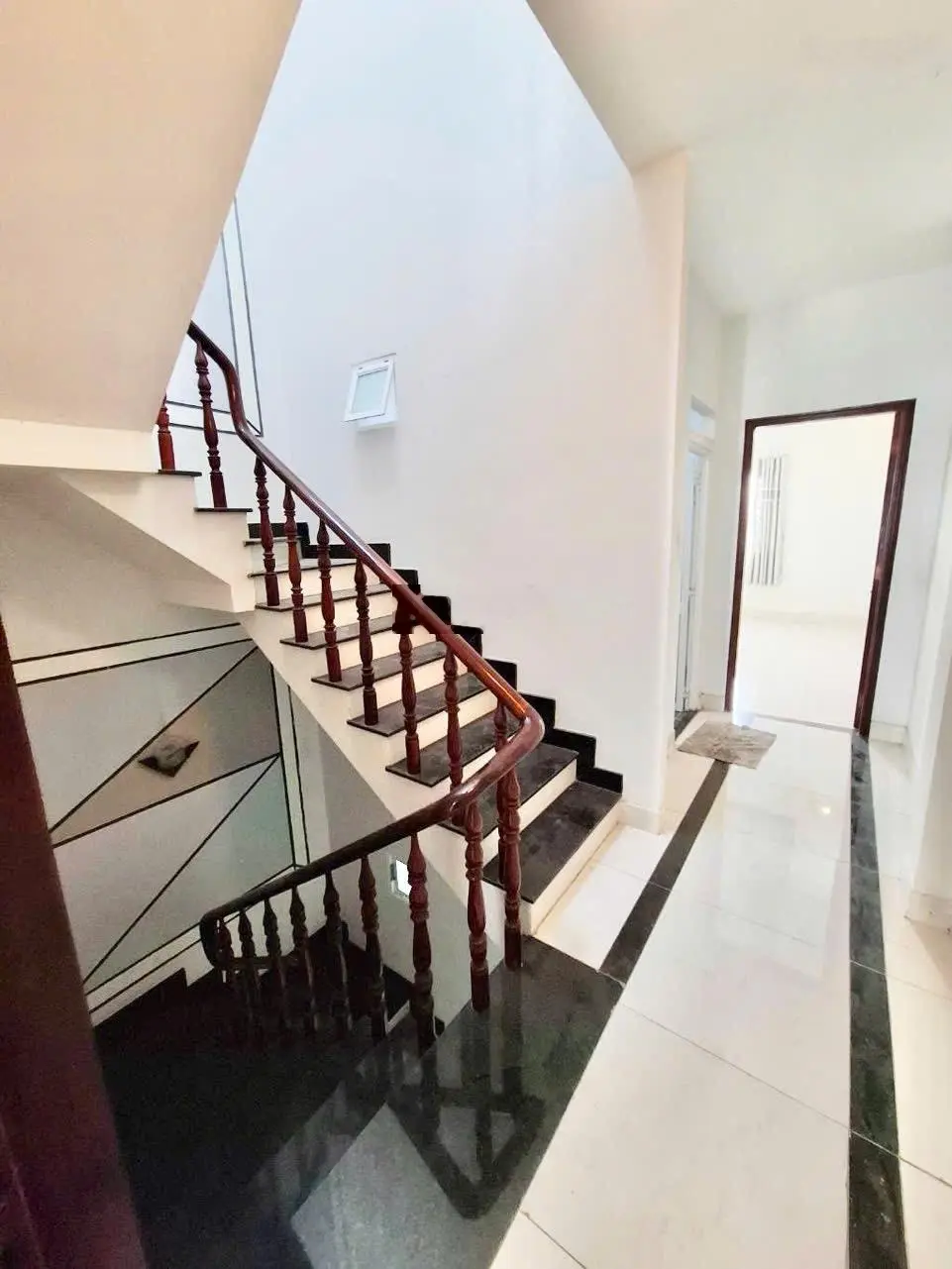 Nhà rất mới 4 tầng Khu Nam Hùng Vương - nhà mặt tiền nhưng giá hẻm - 70m2 - 4PN - ở và kinh doanh
