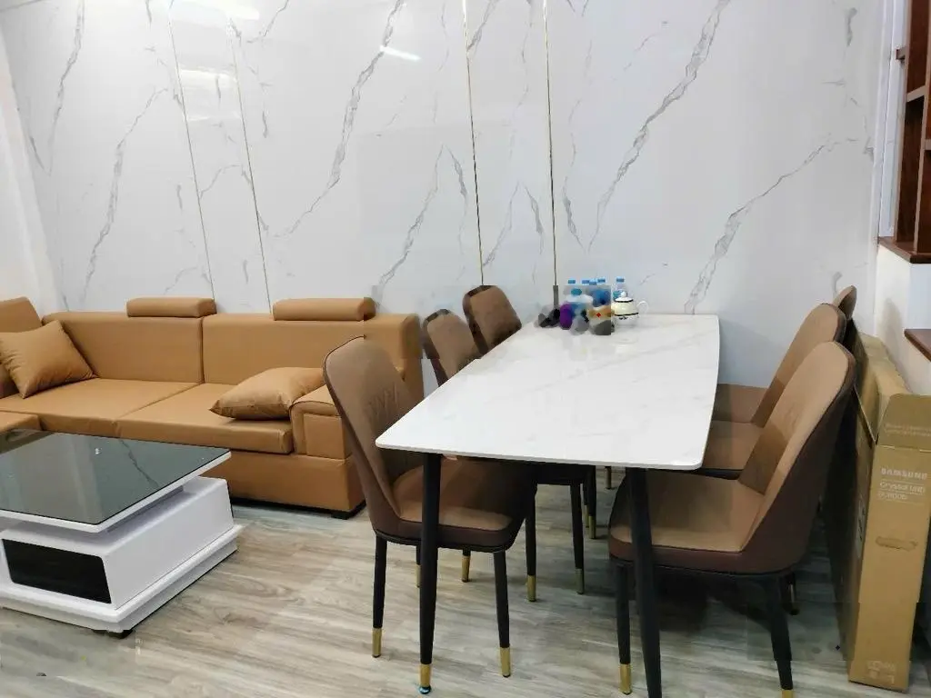 Chỉ 6,7 tỷ nhà 5 tầng siêu đẹp lõi bồ đề ô tô đỗ cửa full nội thất gần cầu chương dương