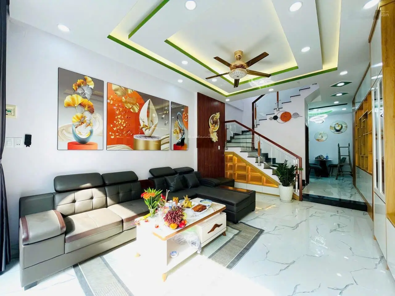 Chỉ 7tỷ5, diện tích 60m2 và 3 phòng ngủ. cần bán gấp nhà đẹp đường Thích Quảng Đức, P.5 Phú Nhuận