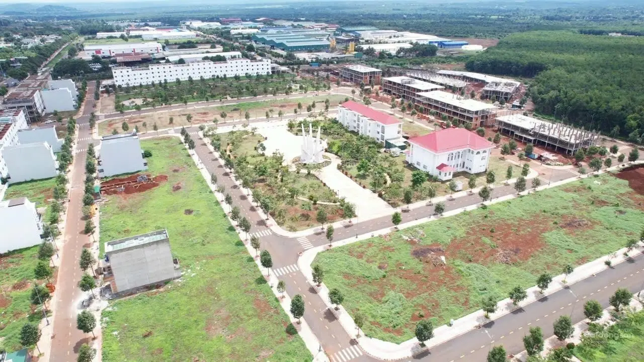 Một lô duy nhất giá rẻ nhất khu đô thị Ân Phú Buôn Ma Thuột, đối diện công viên mát mẻ 1.9xxtỷ
