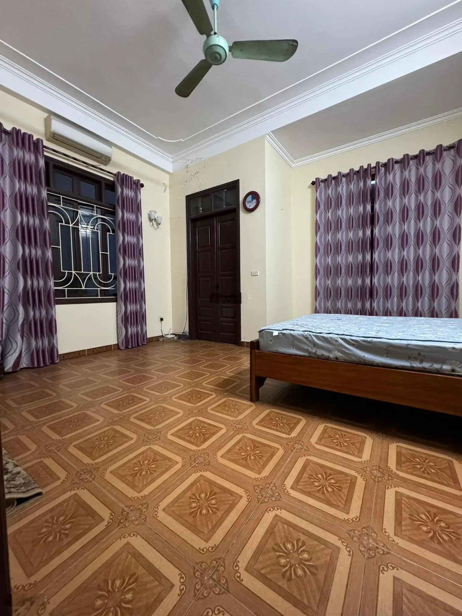 Bán nhà đường Kim Ngưu 9,2 tỷ vnd, 71m2, 4 PN, 3 WC, ngõ rộng 3.5m