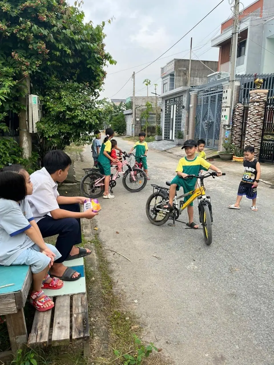 Bán đất Hòa Lợi sau trường đại học quốc tế Miền Đông, sát thành phố mới,xiêu thị eon, tuyến mêtro