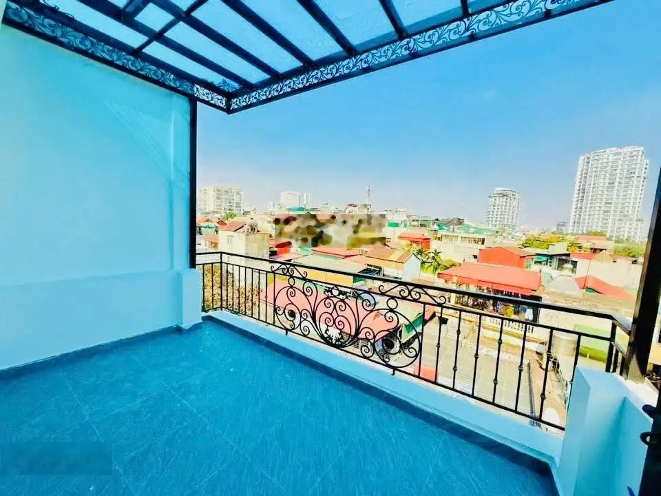 Đẹp hai bà trưng - lô góc - gần phố - nhỉnh 6 tỷ