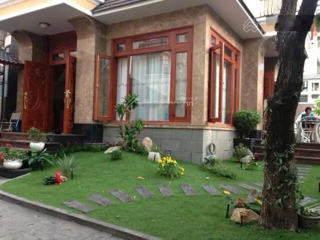 Chính chủ bán biệt thự Góc 2 Mặt tiền ngay Trần Não, P BÌnh An Quận 2, DT 18x20m, Giá 75 tỷ