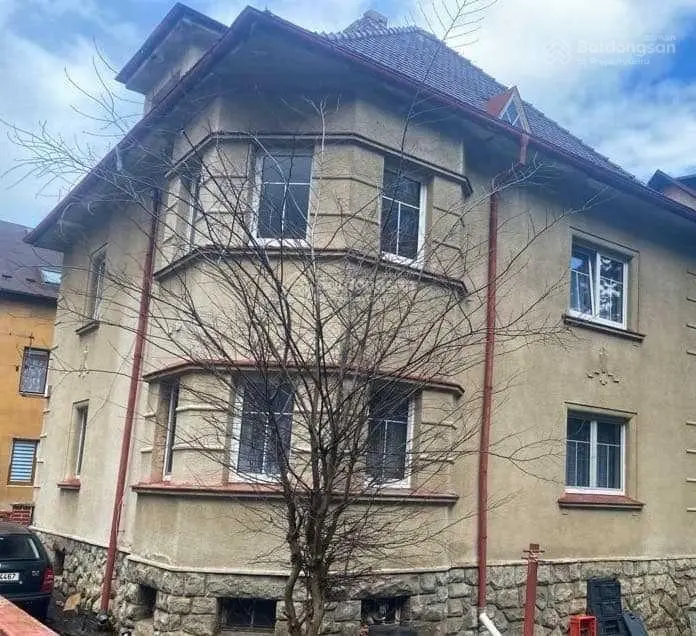 Bán biệt thự, lô góc, Q. Ba Đình, ngay Lăng Bác, 29tỷ, 105m2, oto vào nhà, để lại đầy đủ nội thất