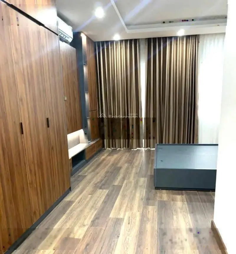 Bán nhà Văn Quán 35m2, 5 tầng, ô tô đỗ gần, nhà đẹp, thoáng, dân trí cao, giá 5,89 tỷ