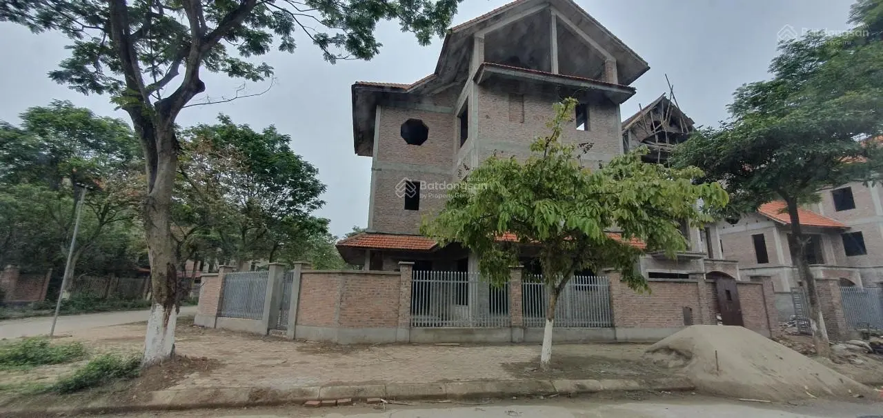 Bán nhà BT, KĐT Long Việt, Quang Minh, Mê Linh, 363 m2, Mt 16m, đường 13,5 m, Sổ đỏ CC, hơn 60 tr/m