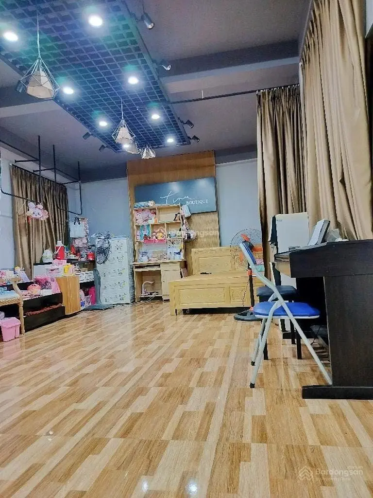 Nhà mặt phố đại mỗ - lô góc - 42m2 - mặt tiền 4.2m - kinh doanh quá đẹp
