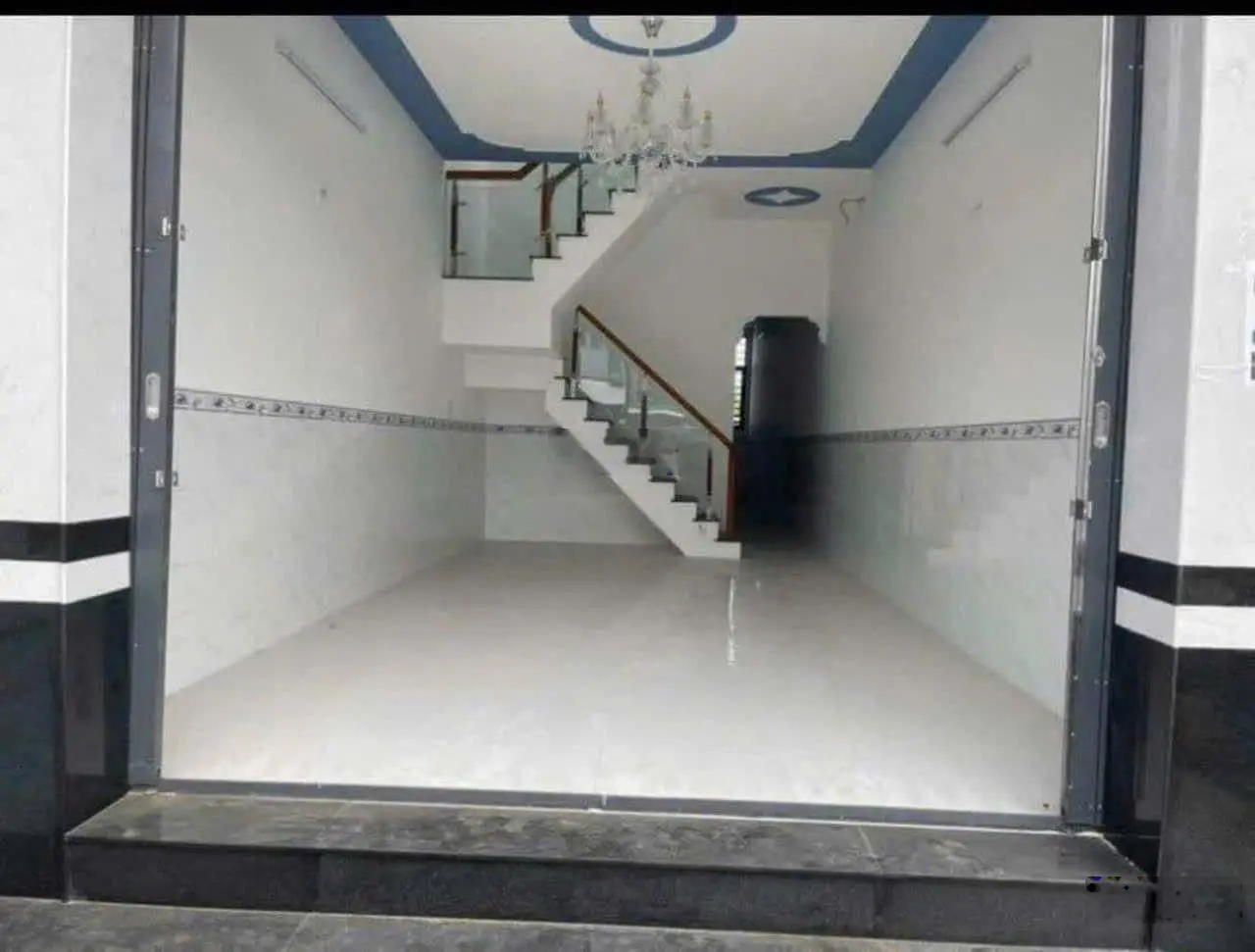Bán nhà Nguyễn Hữu Trí, gần chợ Đệm
