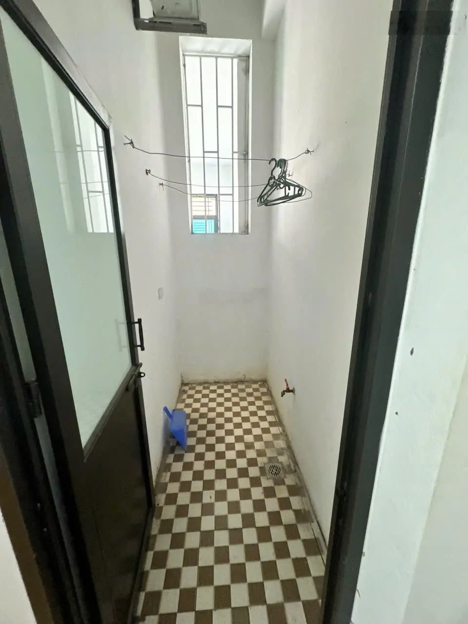 Bán nhà Đại Đồng, Đông Anh, 75m2, sẵn 10p cho thuê, dòng tiền 25tr/tráng, mặt tiền 4.5m, giá đầu tu