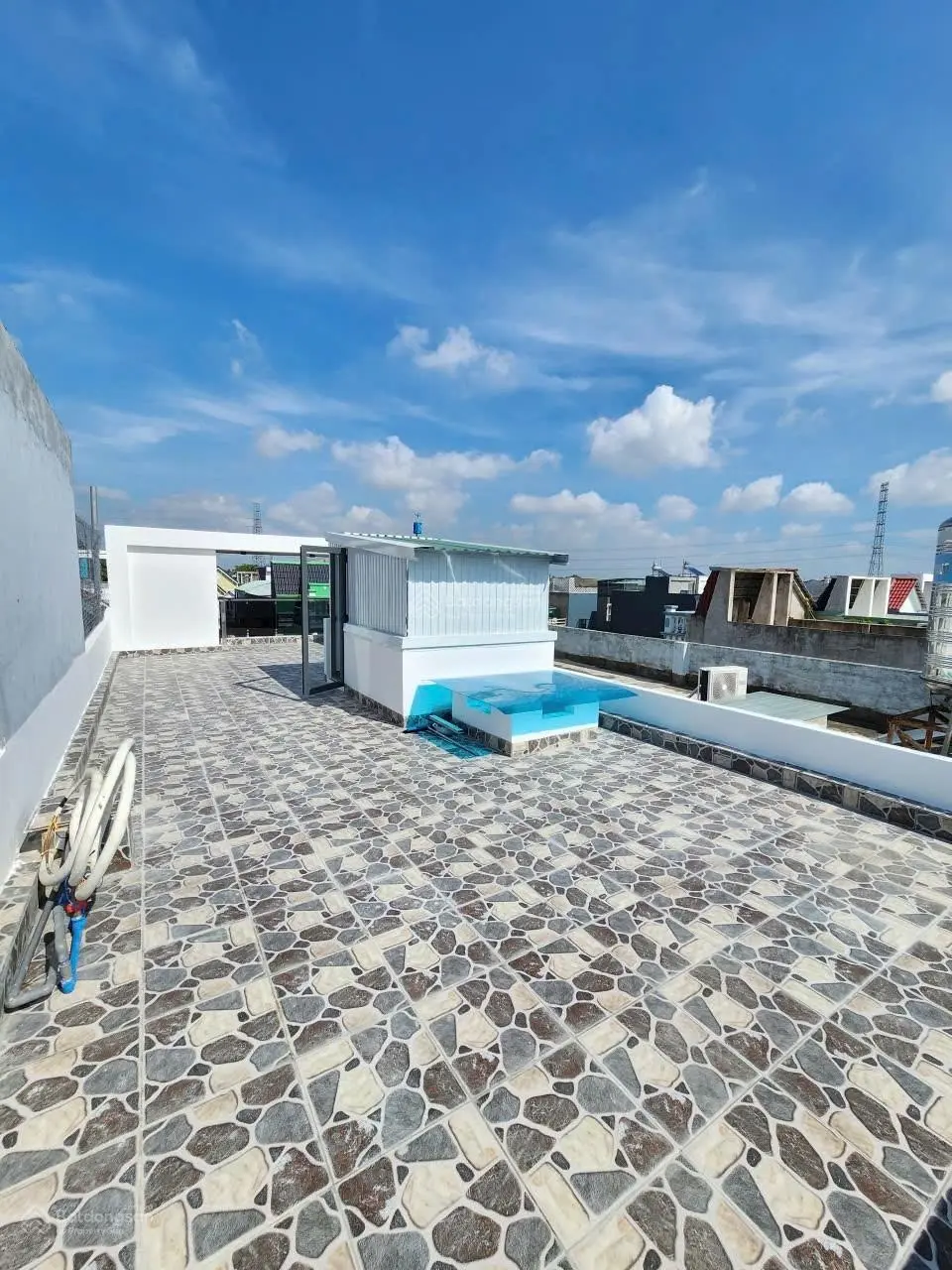 3ty6 nhà mới, DT 4,7x14 (64,5m2) 1 trệt 2 lầu 4PN gần vòng xoay An Phú