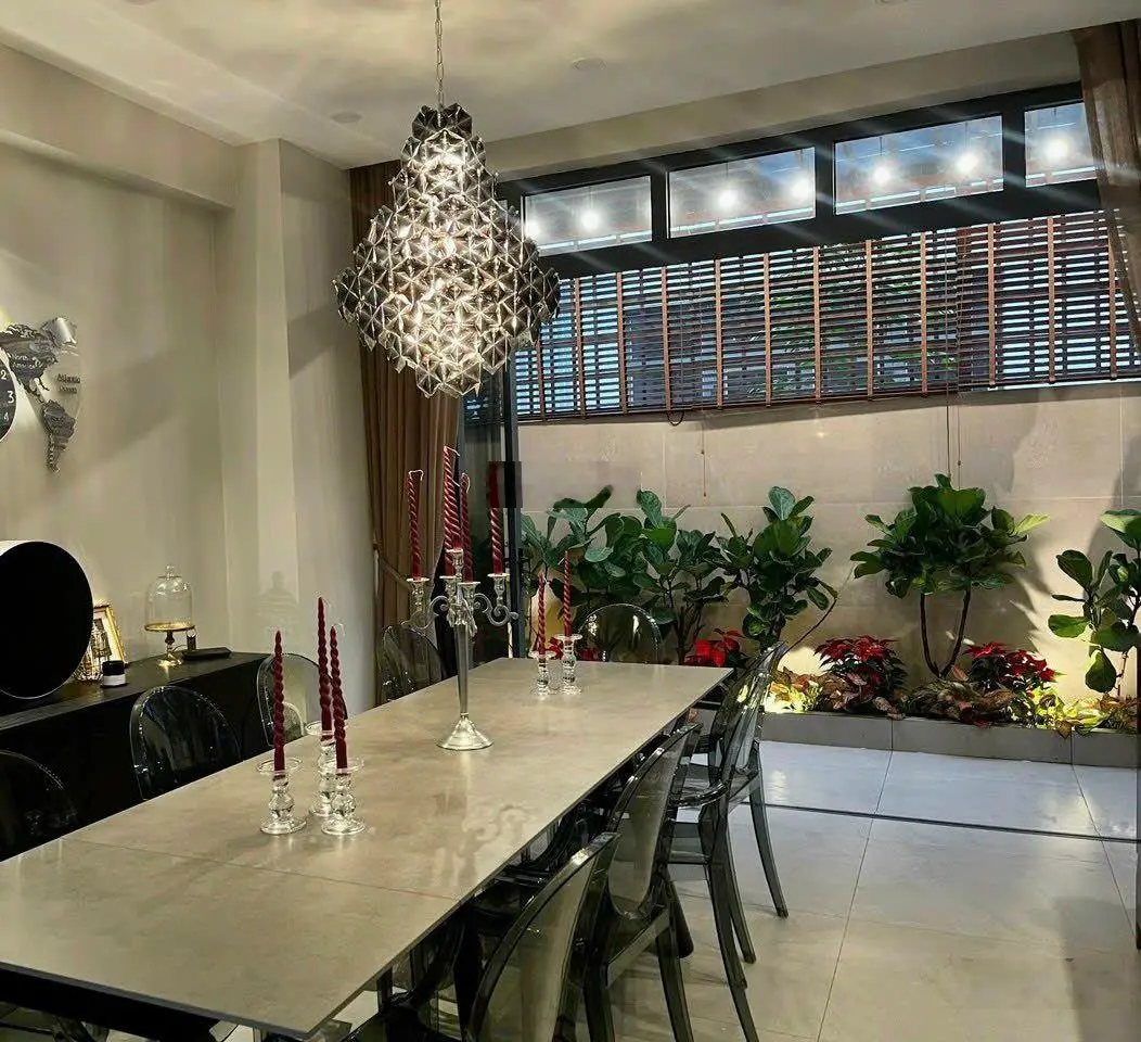 Nhà đẹp full nội thất nhập khẩu Châu Âu, giá 13,5 tỷ vào ở ngay (hình thật) - LH: 0902781375