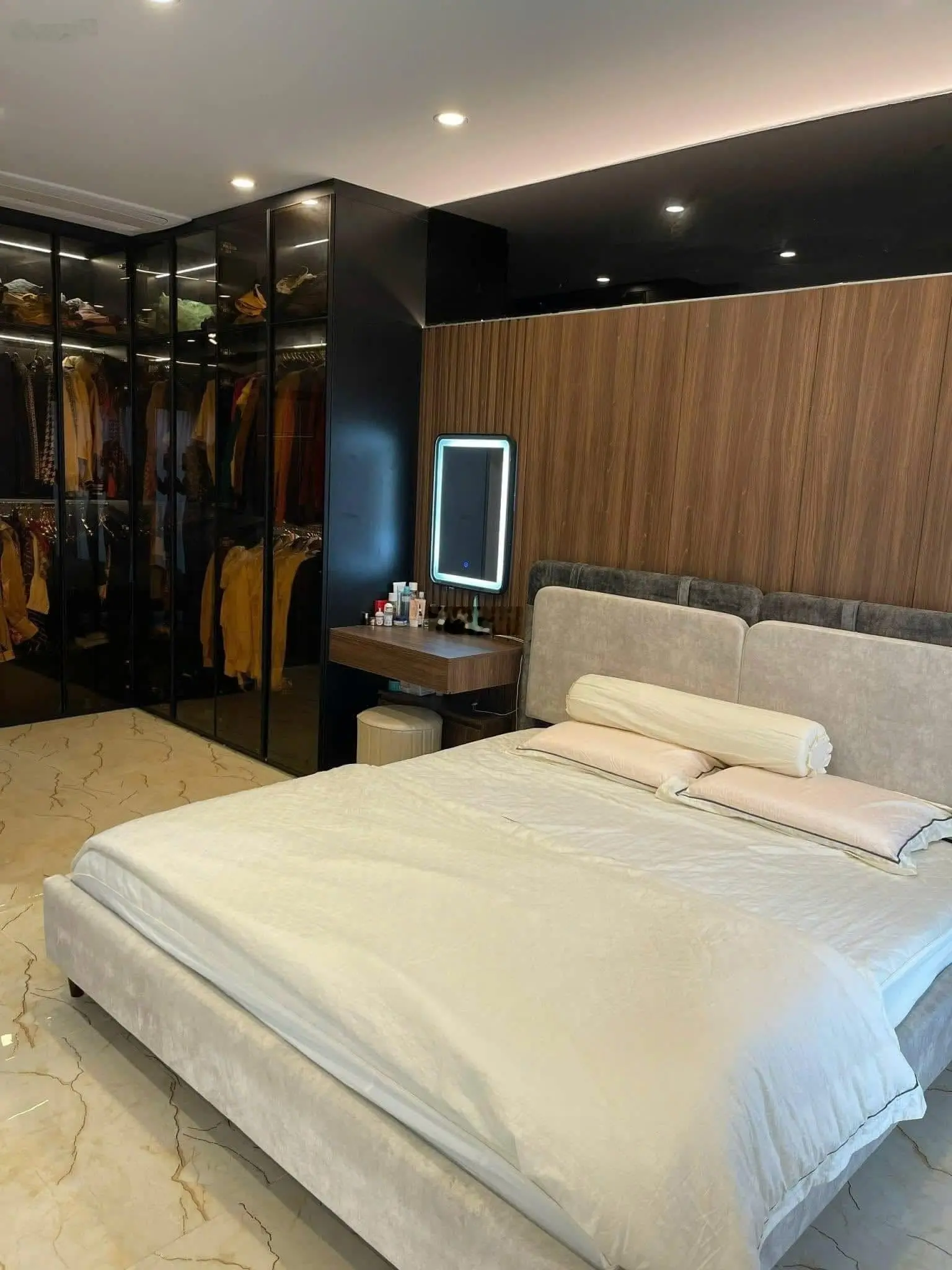 Lê Trọng Tấn-Phân Lô Vip-Xem là muốn ở luôn -OTO -Hiện đại -Duy Nhất -46m x 5 tầng mặt tiền 4m3