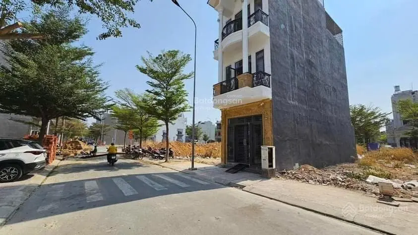 Bán nhanh đất có SHR, full thổ cư 110m2/775tr ở đường Số 11 cách bến xe trung tâm 200m