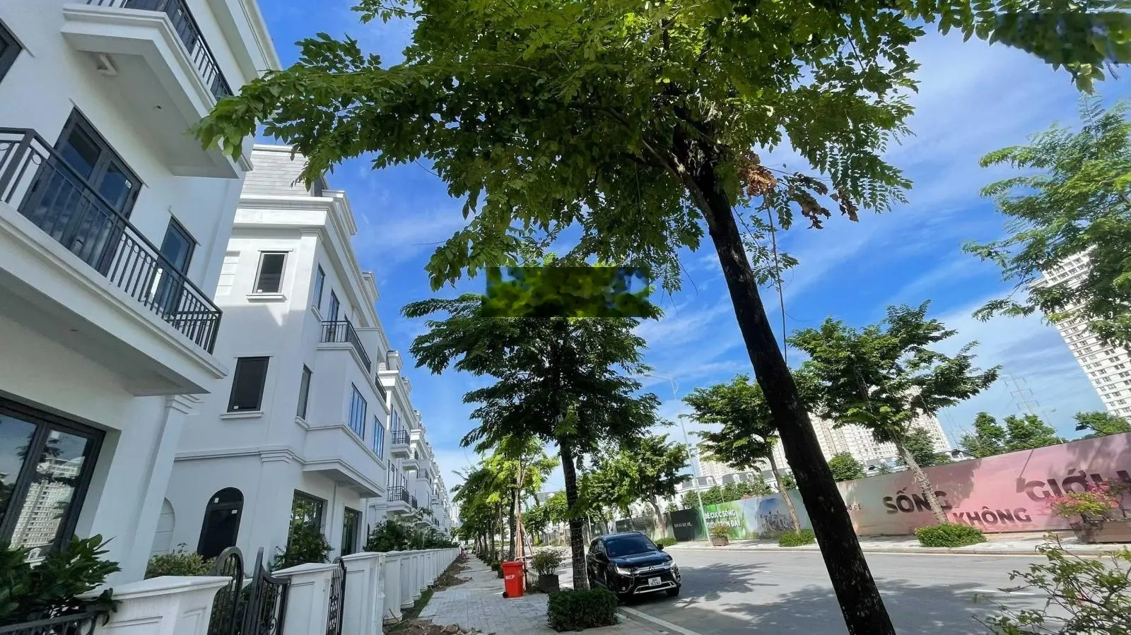 Bán căn BT Solasta siêu đẹp sát góc, đường 21m giá rẻ hơn CĐT vài tỷ