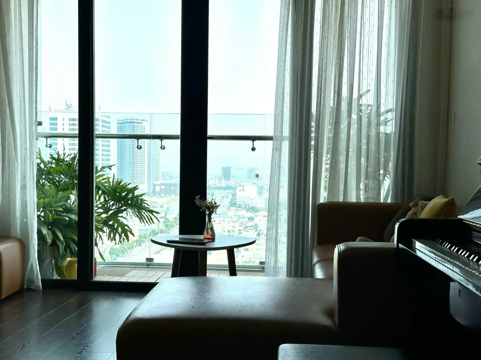 SIÊU PHẨM - ĐỘC QUYỀN căn góc 2006 Hiyori 2PN 66 m2 full nội thất xịn sò, cho thuê 30tr/tháng
