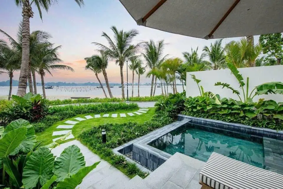 Siêu phẩm cực hot bên bờ vịnh Hạ Long. Giá ngã cây
