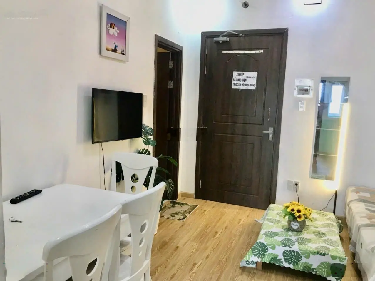 Bán 1 căn đẹp duy nhất to nhất 2 PN 2 WC có ban công, view xéo biển, nhìn toàn thành phố Nha Trang