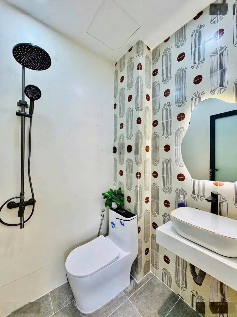 Bán gấp nhà ngang 5 mét đ.lê đại hành - phường 11 - quận 11, đang cho thuê 26 triệu, 3tỷ580/65m2