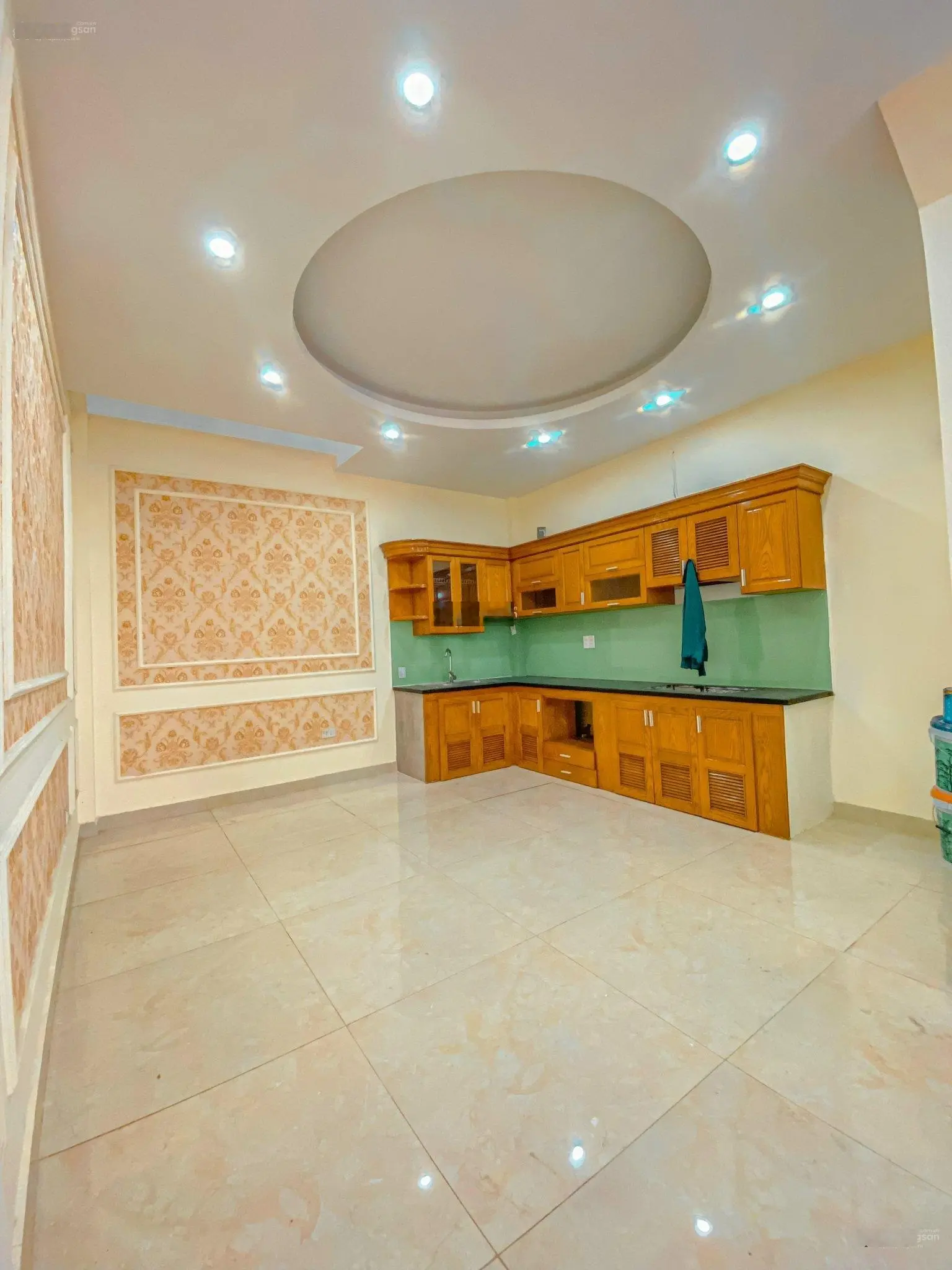 Bán nhà Tứ Hiệp, Vĩnh Quỳnh DT 40m2 5 tầng,chỉ 3.45 tỷ. Gần chợ, trường,ô tô đỗ sát nhà 0965 494 ***