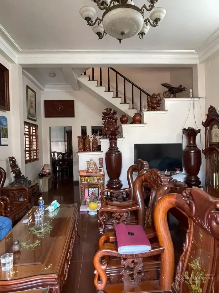Nhà 3 tầng Mặt Tiền đường THỚI AN 11, p THỚI AN, Q12, dt 130m2 (8mx16,5m), Đường 6m. Giá 8,7Tỷ
