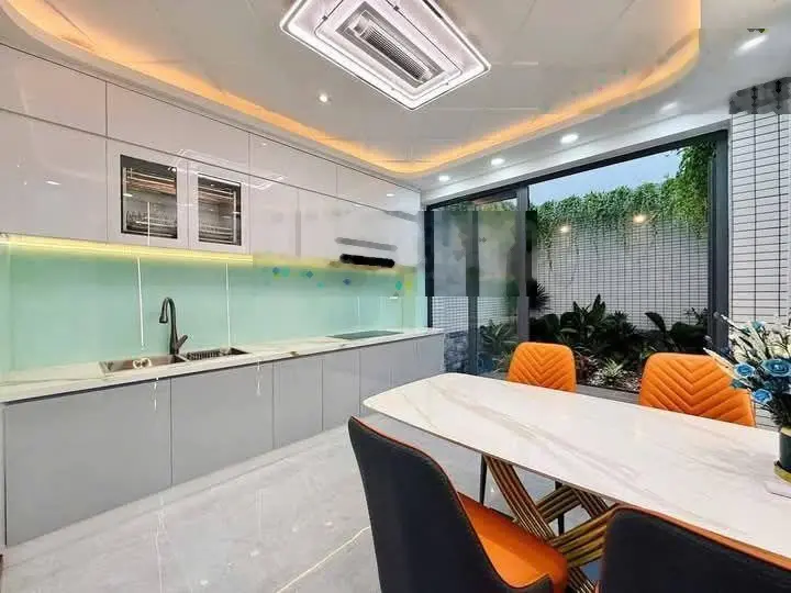 Lô góc 2 thoáng phố Vũ Ngọc Phan, mới đẹp full nội thất, ngõ thông, cách ô tô 50m, dt 41m2 * 5 tầng